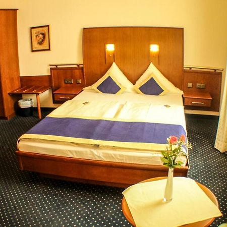 Victoria Hotel Μίντεν Εξωτερικό φωτογραφία
