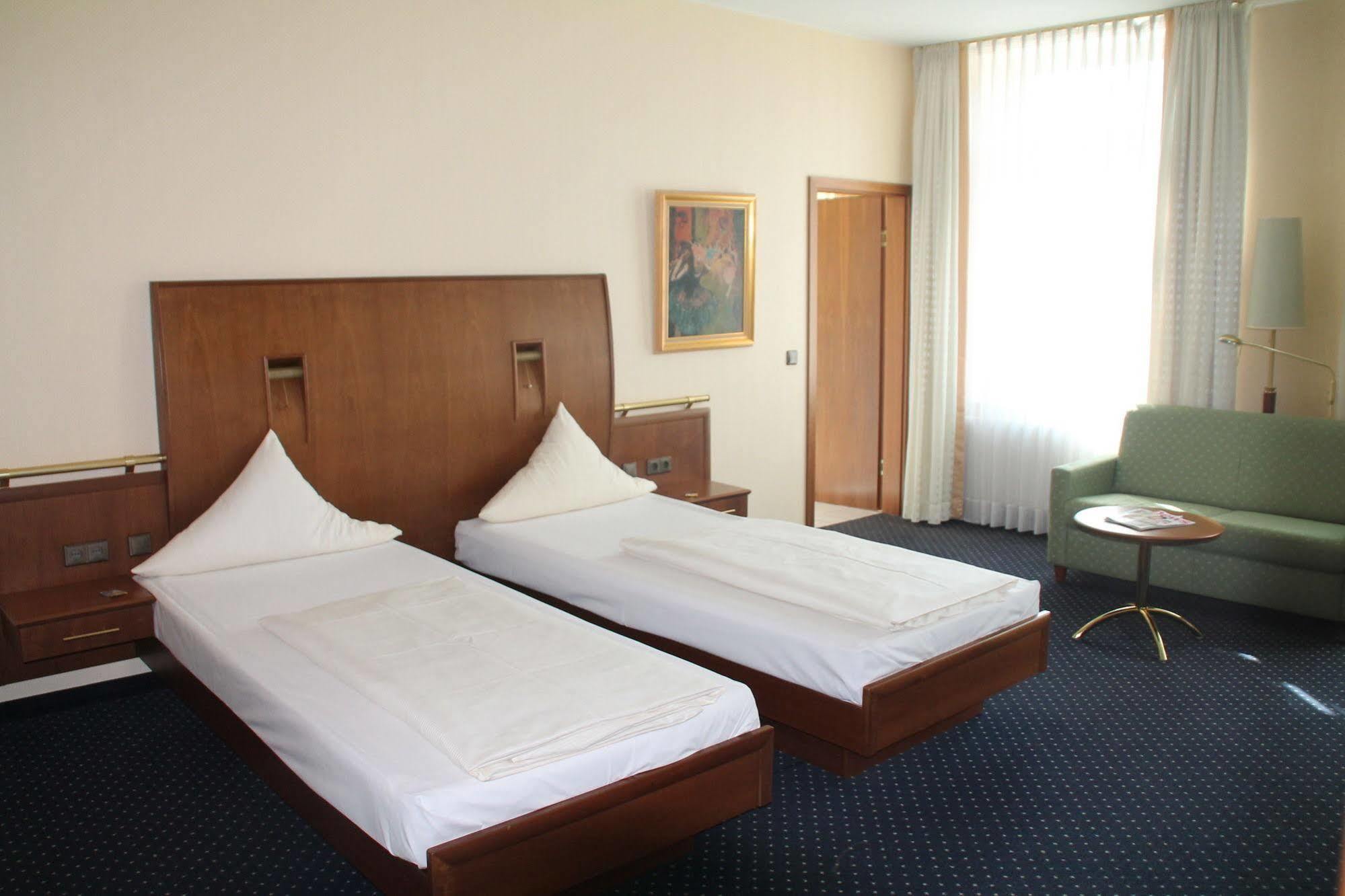 Victoria Hotel Μίντεν Εξωτερικό φωτογραφία