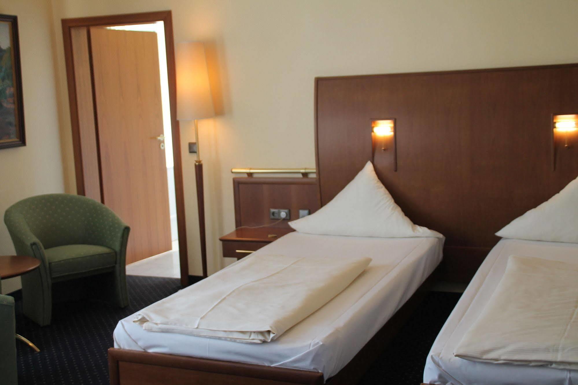 Victoria Hotel Μίντεν Εξωτερικό φωτογραφία