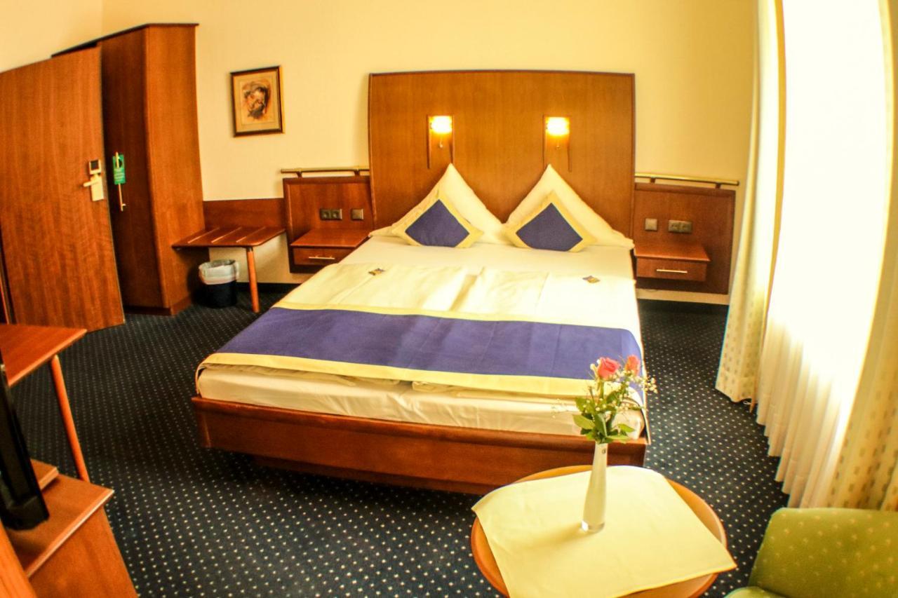 Victoria Hotel Μίντεν Εξωτερικό φωτογραφία